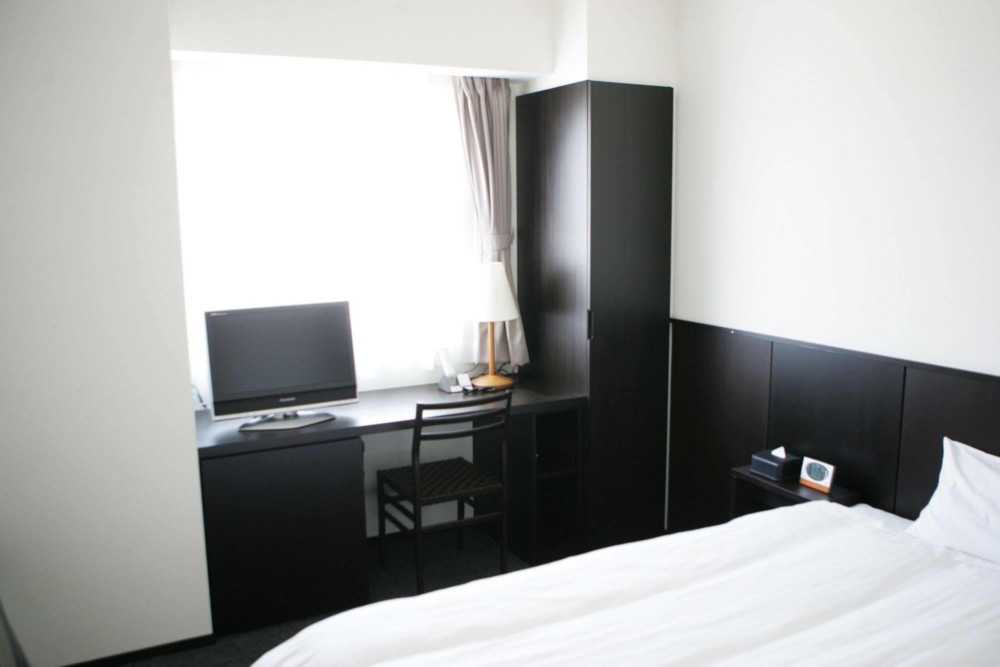 Green Rich Hotel Tosu Ekimae Exterior photo